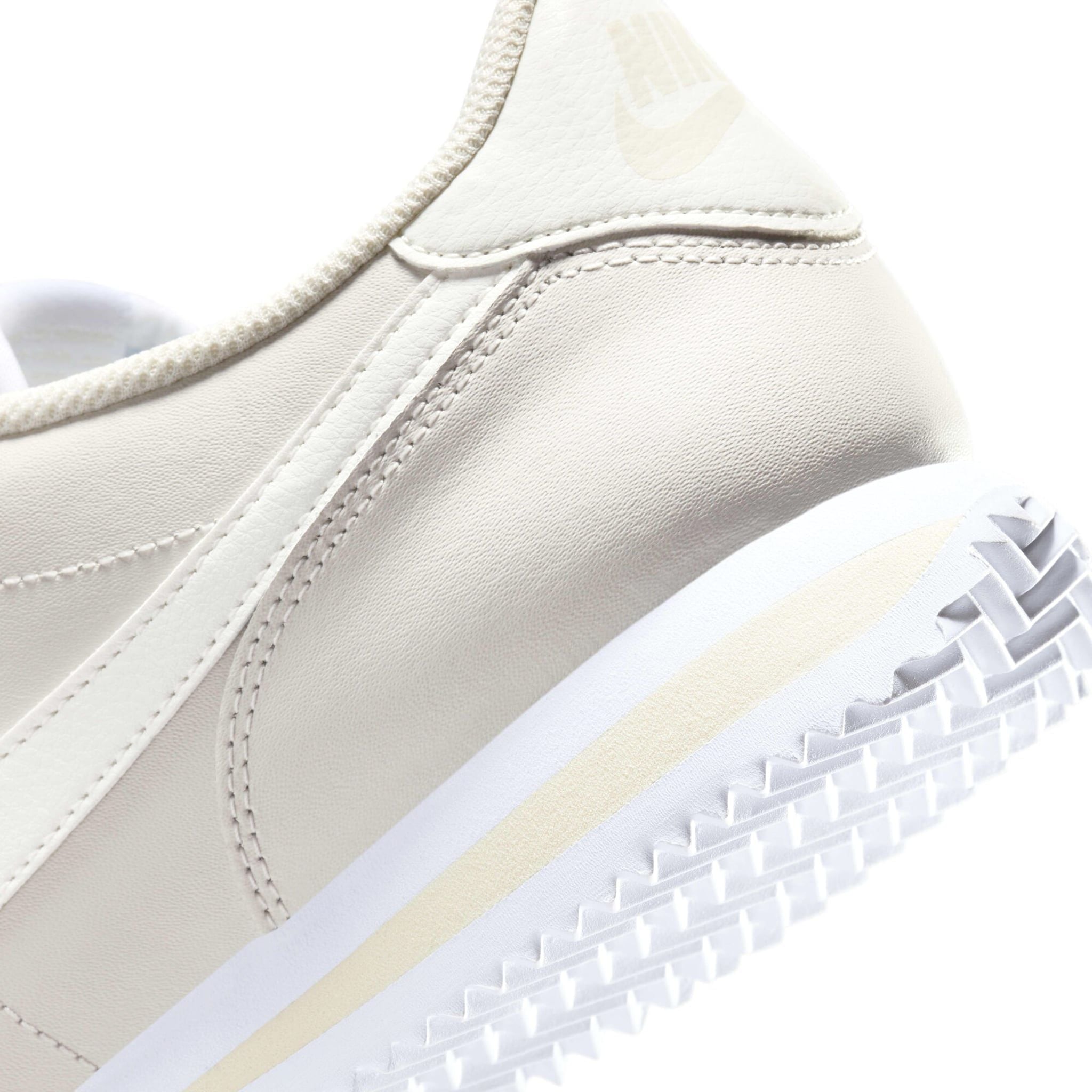  NIKE CORTEZ PHANTOM COCONUT MILK DN1791-002 