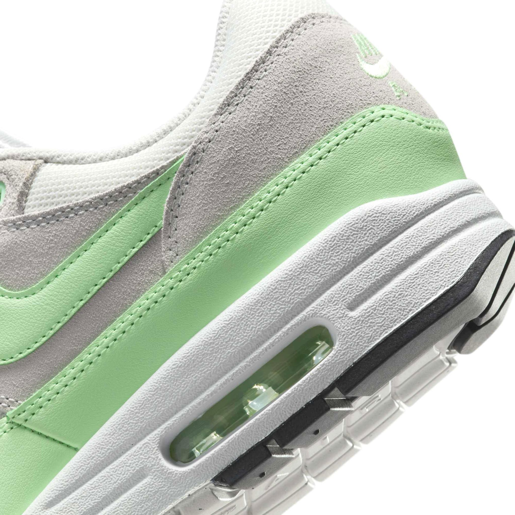  NIKE AIR MAX 1 ESSENTIAL SUMMIT WHITE PHOTON DUST VAPOR GREEN FZ5808-107 