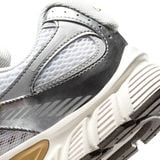  NIKE V5 RNR PARACHUTE BEIGE HJ5228-102 