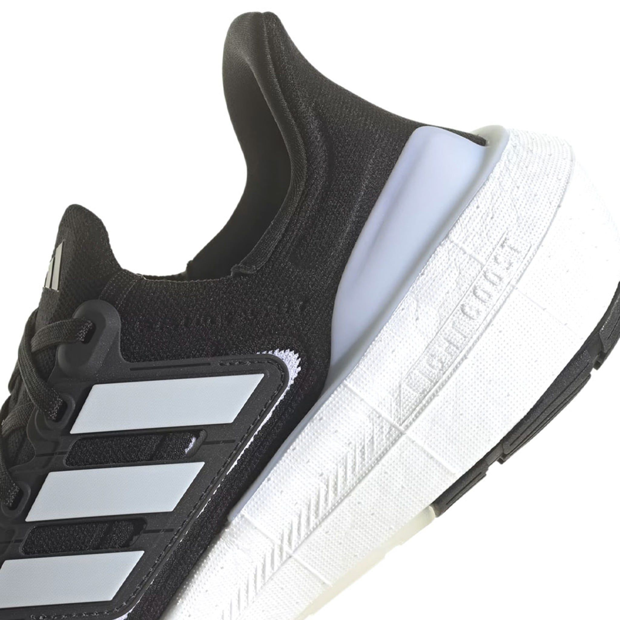  ADIDAS ULTRA BOOST LIGHT CORE BLACK CLOUD WHITE HQ6340 
