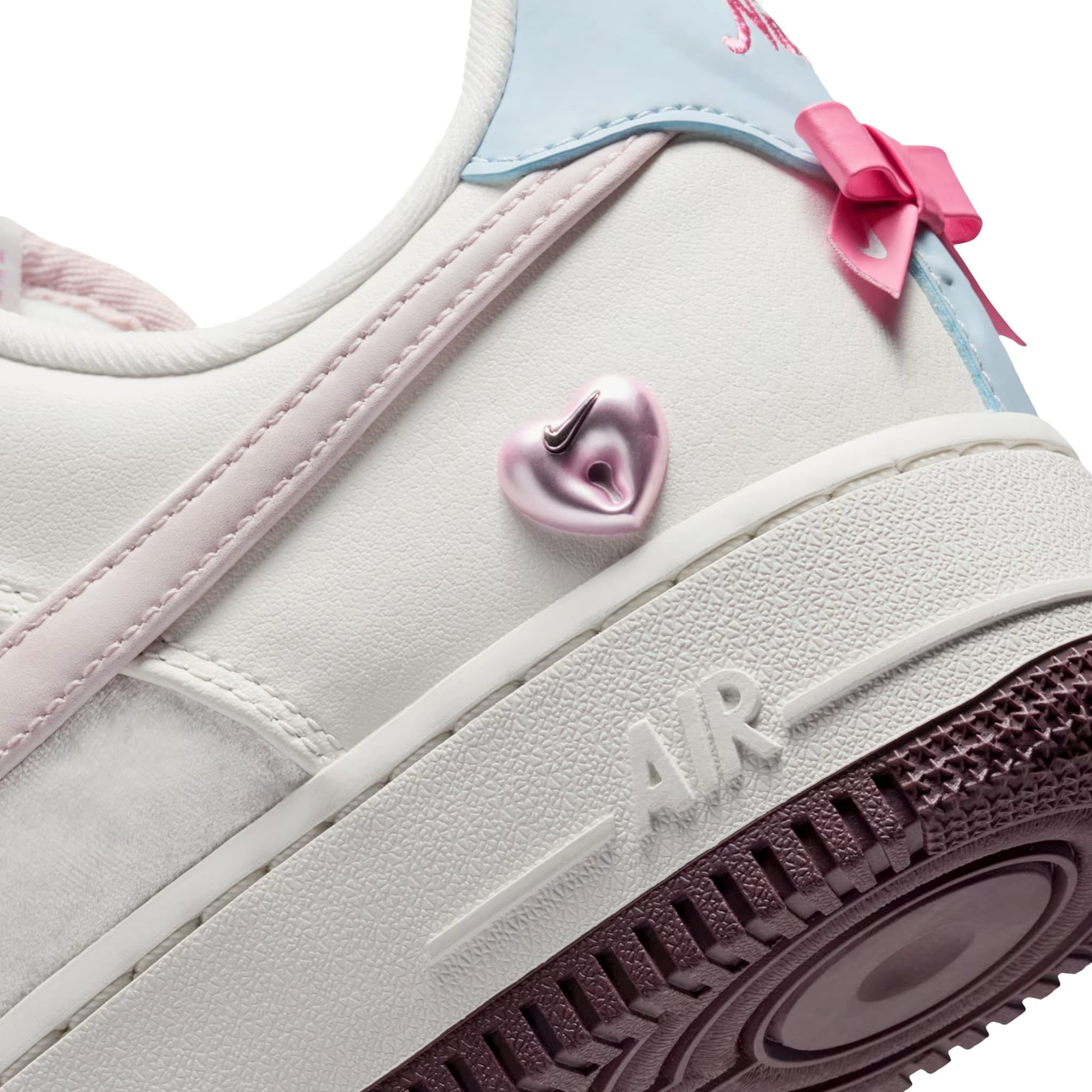  NIKE AIR FORCE 1 LOW VALENTINE'S DAY IQ4937-161 