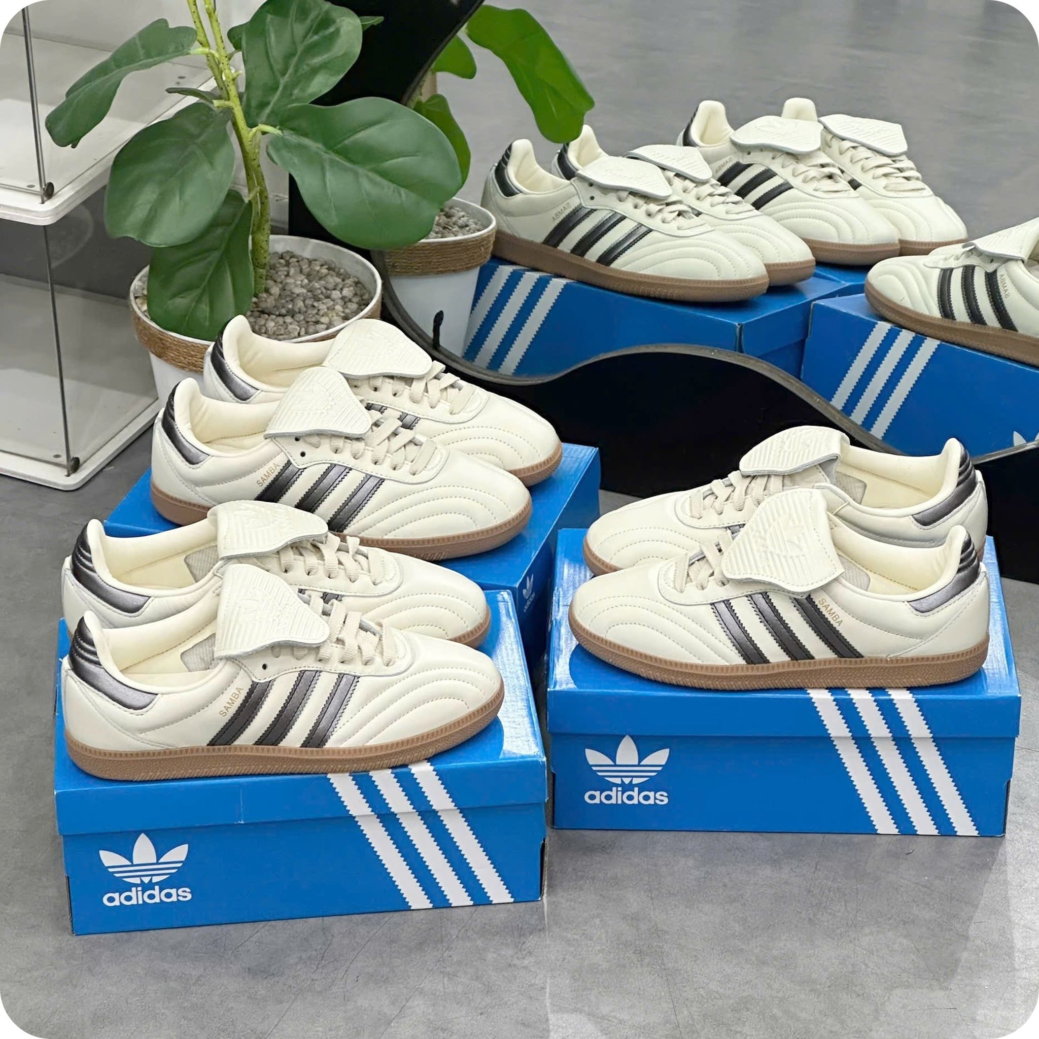  ADIDAS SAMBA LT CREAM METALLIC BLACK GUM JP6143 