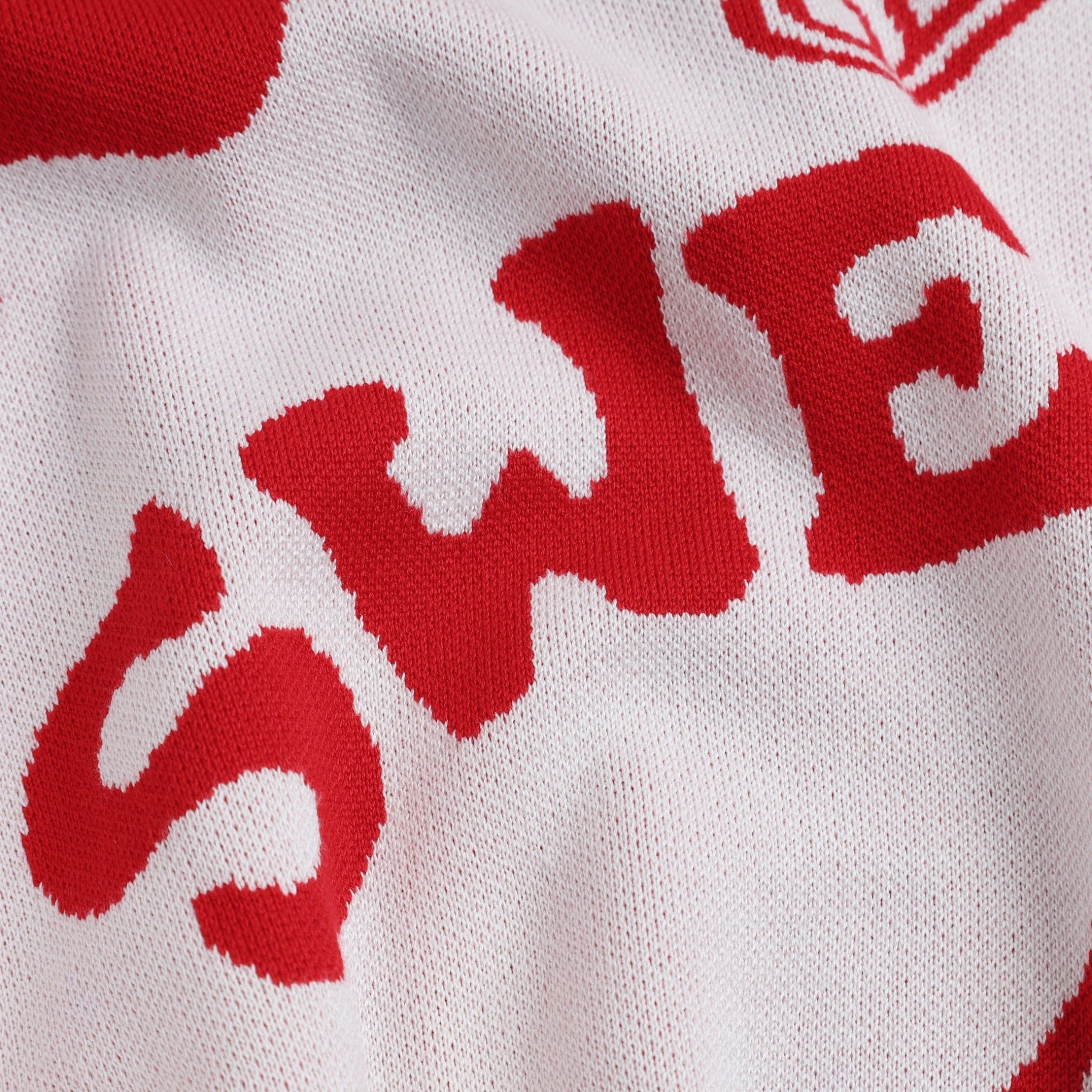  SWE PINNED LOVE KNIT SWEATER - RED 