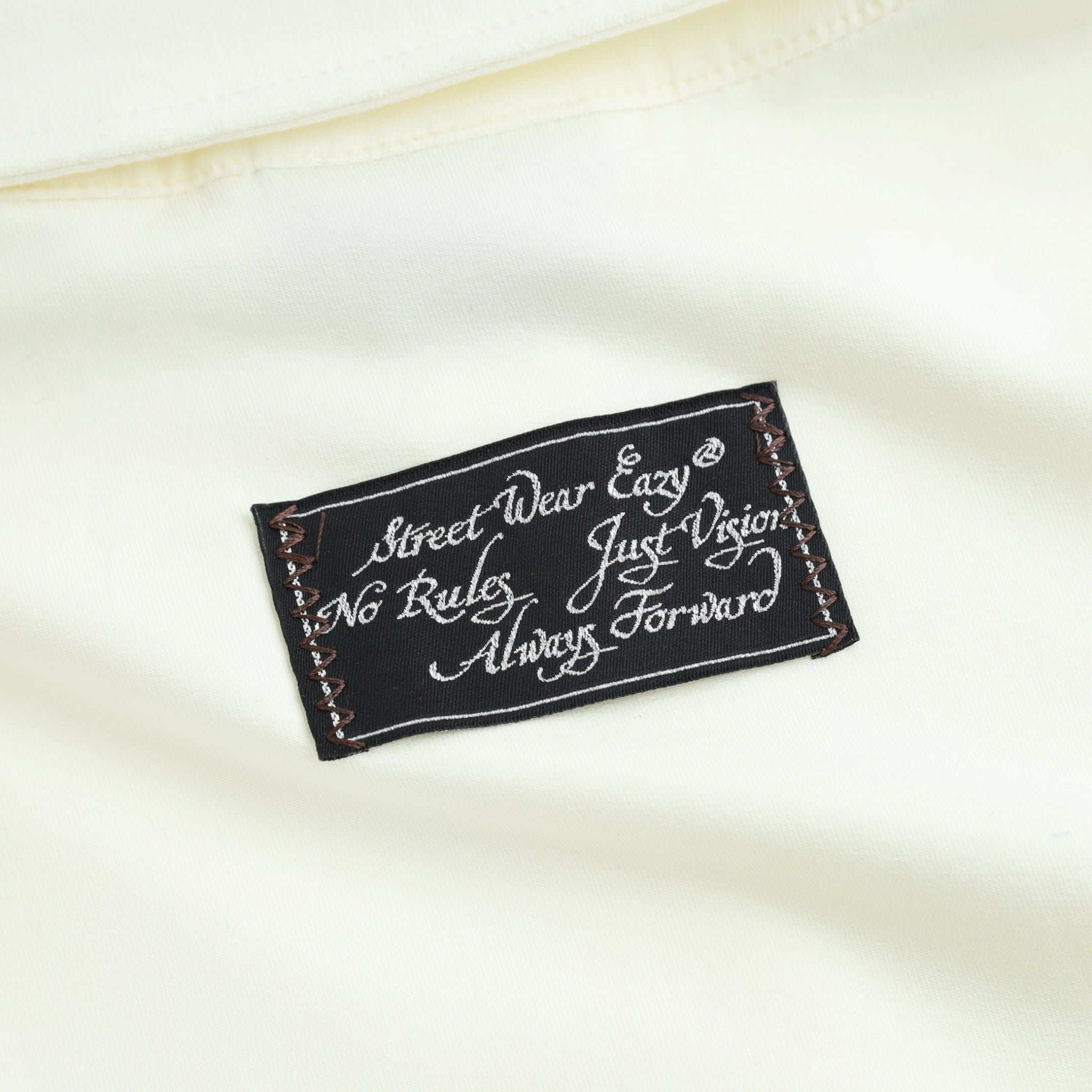 SWE SCRIPT CROP POLO - IVORY 