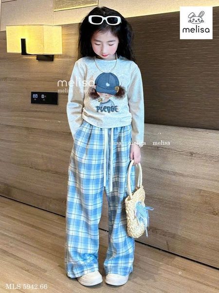 MLS 5942 - Bộ Melisa áo dài tay bé gái mũ xanh + quần kẻ xanh size 6-12y