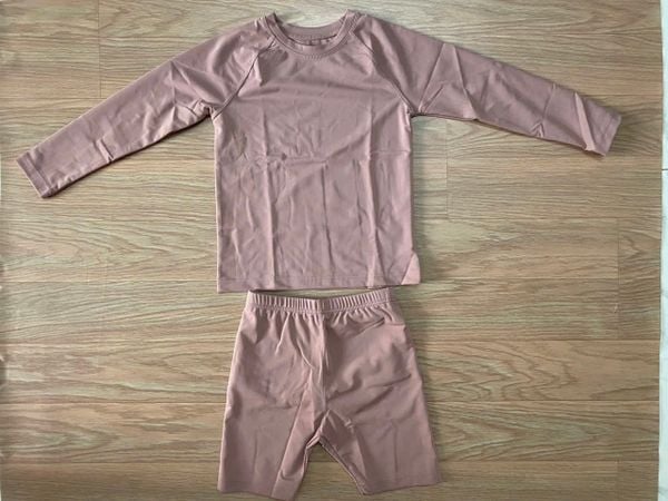 DB00002 - Bộ bơi trơn nhiều màu dài tay chống nắng cho bé size 110-150 (1 số thay tag)