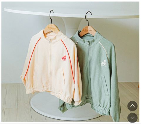 AKBT56 - Áo khoác thể thao Bebezoo có viền 2 màu be/rêu BTBG