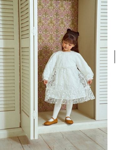 V00081 - Váy voan hoa kim sa màu trắng đuôi cá size 100 - 140