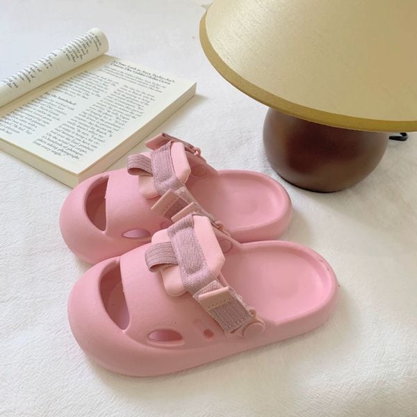 SD04 - Sục nhựa EVA mềm nhẹ có quai mềm đằng sau BTBG