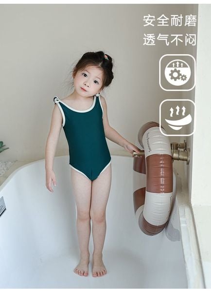 DB00016 - Bộ bơi liền thân kèm mũ trơn màu viền trắng nhiều màu bé gái size 80-130