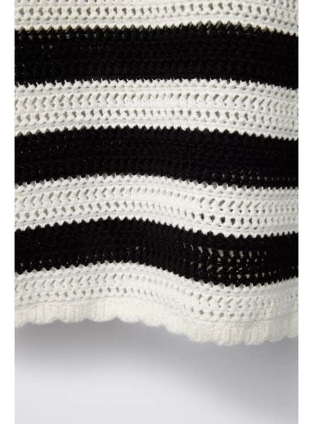 ABG18 - Áo len dệt kẻ ngang trắng đen ngực thêu tim đỏ size 6 - 14y