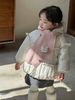 1809 - Áo khoác phao hoa nhí kèm khăn 2 màu cho bé gái size 90-130
