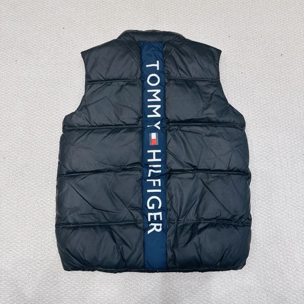 AKBT28 - Áo gile phao màu đen chữ lưng cho bé trai size 8-14y