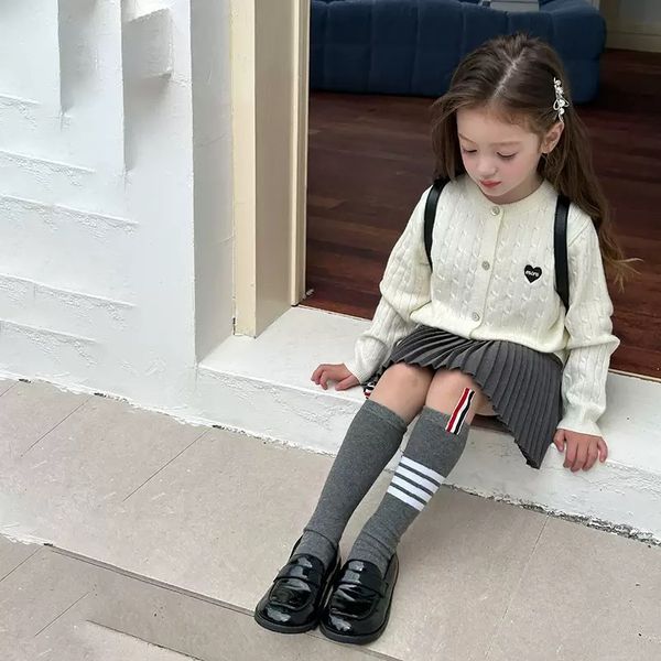 24Y159 - Cardigan len AMBB ngực thêu tim MORE nhiều màu cho bé size 90 - 170