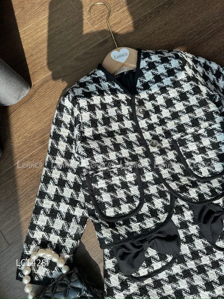 V00169 - Set áo khoác + váy dạ tweed họa tiết gingham trắng đen size 1 - 10y