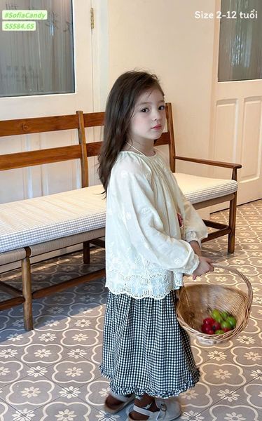 S5584 - Set Sofia Candy Áo sơ mi thêu màu be + chân váy kẻ bé gái size 2-12y