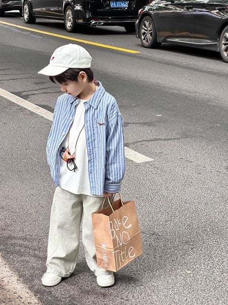 ABT14 - Áo sơ mi kẻ xanh thêu cún cho bé trai size 110-170