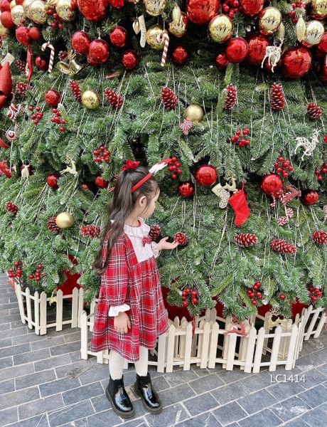 V00093 - Váy thô cà bông caro đỏ xanh phối cổ trắng đính nơ BG size 1 - 10y