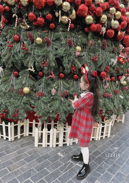 V00093 - Váy thô cà bông caro đỏ xanh phối cổ trắng đính nơ BG size 1 - 10y