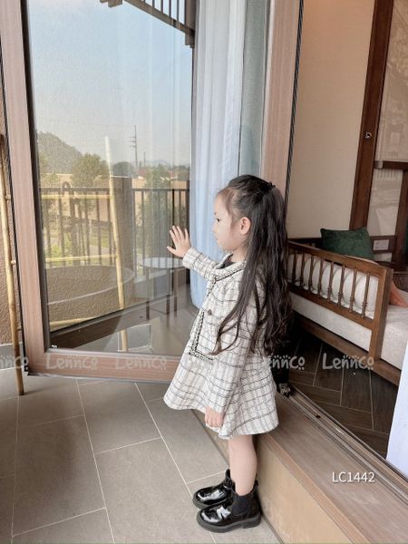 V00165 - Set áo khoác + chân váy dạ tweed kem phối đen size 1 - 10y