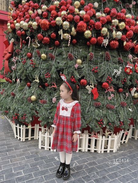 V00093 - Váy thô cà bông caro đỏ xanh phối cổ trắng đính nơ BG size 1 - 10y