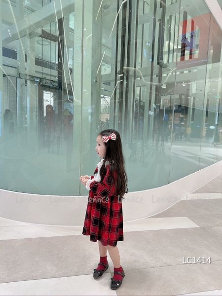 V00089 - Váy thô caro đỏ đen phối cổ trắng đính nơ BG size 1 - 10y
