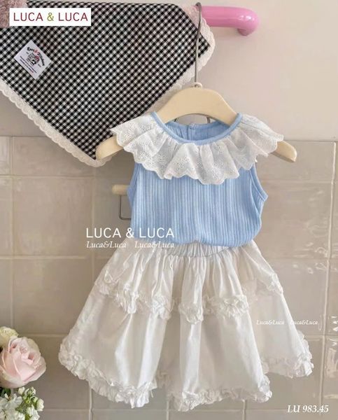 LU 983 - Set áo sát nách thun tăm màu xanh phối cổ ren trắng + chân váy thô trắng size 2 - 12y