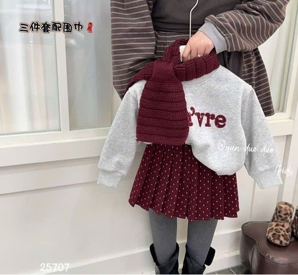 BBG04 - Set 3ct áo nỉ Oeuvre + chân váy chấm bi + khăn bé gái size 100-140