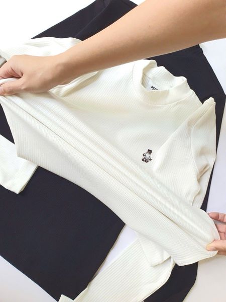 BM2509TS04 - Áo thun tăm cổ 3p Beemon thêu gấu ngực 2 màu cho Mẹ size S/ M / L