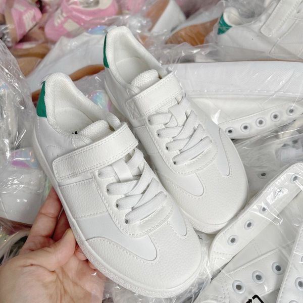 G12 - Giày thể thao màu trắng cho bé size 24-32