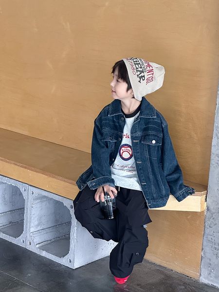 25F132 - Áo khoác jean mềm AMBB màu xanh đậm cho bé size 120-170