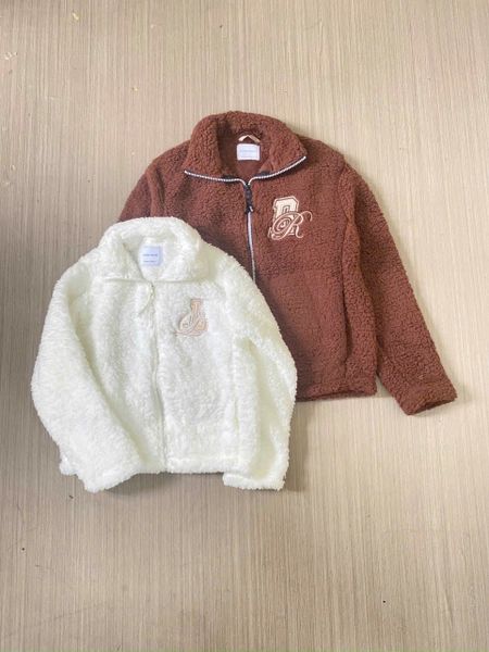 AK51 - Áo khoác lông cùn GGJJ 2 màu trắng / nâu logo ngực size 6 - 14y