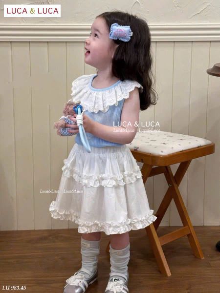 LU 983 - Set áo sát nách thun tăm màu xanh phối cổ ren trắng + chân váy thô trắng size 2 - 12y