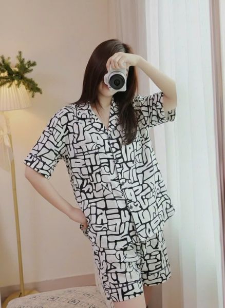 BM2601PJ04 - Bộ Pyjama Beemon cho Mẹ và Bé lớn freesize