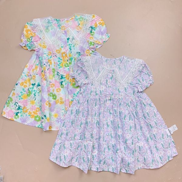 V00029 - Váy thô hoa nhí cổ peterpan đính ren trắng 2 màu size 90-160