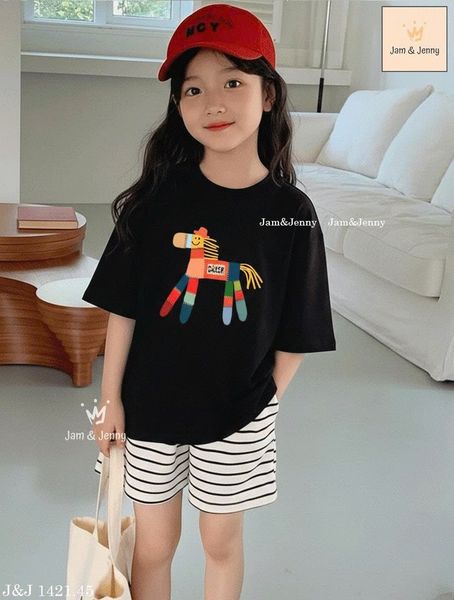 BJJCCĐ.1421 - Bộ Jam & Jenny áo đen ngựa + quần kẻ size 2-12y