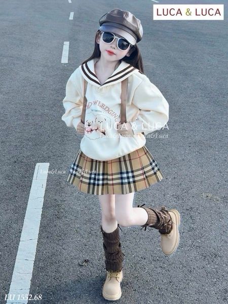 LU 1552 - Bộ nỉ Luca áo in gấu + chân váy xếp ly kẻ cho bé size 2-12y
