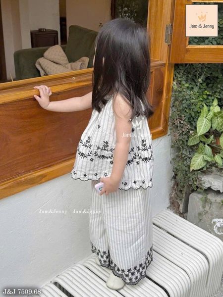 BJJTC.7509 - Bộ Jam & Jenny kẻ thêu ghi bé gái size 1-10y