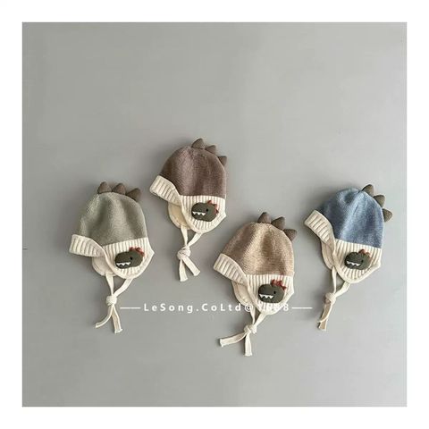 SH2511PK04 - Mũ len trẻ em có che tai, chất liệu len nhân tạo kích thước chu vi đầu 46-50cm, Nhac Lac Nghia O Trading Co., LTd