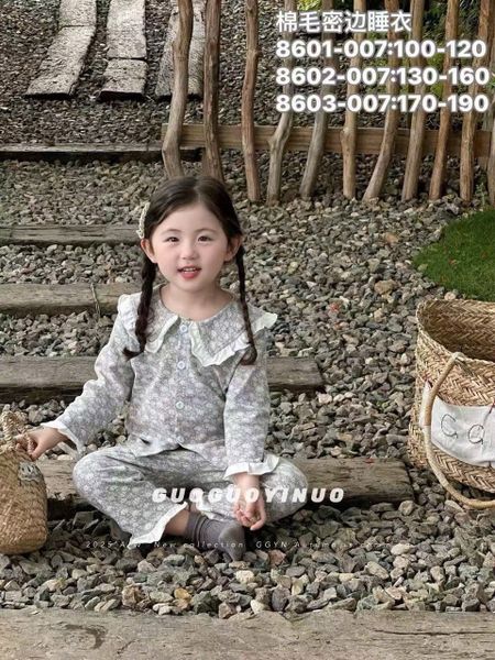 BBG10 - Bộ Pyjama vải thun GuoguoYinuo nhiều màu cho bé gái size 100-190