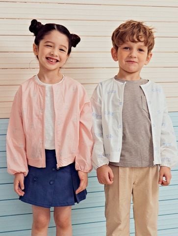 AK71 - Áo khoác nhẹ vải thô Toto Heros 2 màu BTBG size 100 - 150