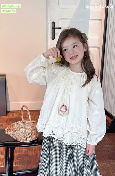 S5584 - Set Sofia Candy Áo sơ mi thêu màu be + chân váy kẻ bé gái size 2-12y