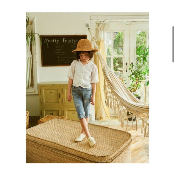 AK72 - Cardigan ren đục lỗ Toto Heros màu trắng tay lỡ BG 110-150