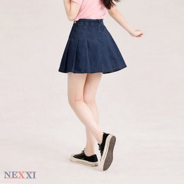 2512.2 - Chân váy jean xếp ly nút gỗ Nexxi size 3-14y