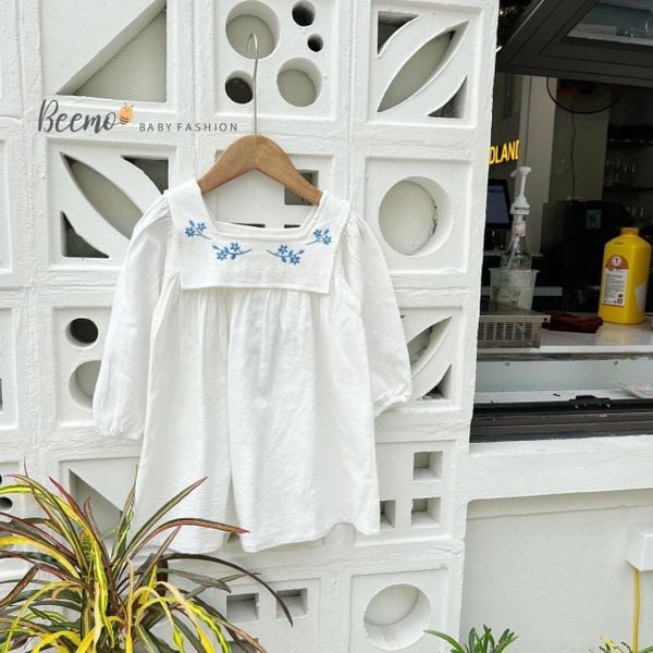 V00131 - Váy đũi dài tay Beemo cổ yếm thêu hoa 2 màu xanh / trắng size 80 -130