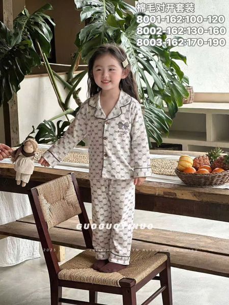 BBG10 - Bộ Pyjama vải thun GuoguoYinuo nhiều màu cho bé gái size 100-190