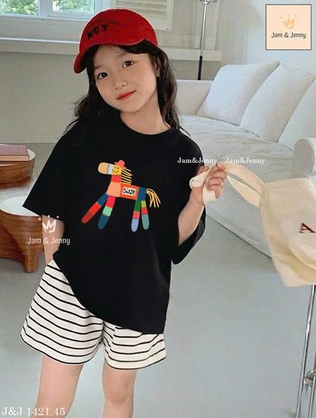 BJJCCĐ.1421 - Bộ Jam & Jenny áo đen ngựa + quần kẻ size 2-12y
