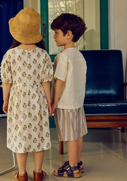 ABT51 - Áo sơ mi trắng cổ tròn cài khuy thẳng size 100 - 150