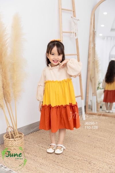 V00091 - Váy thô đũi June with love dài tay phối tầng 3 màu cổ bèo