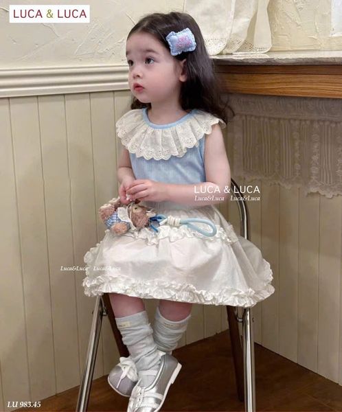 LU 983 - Set áo sát nách thun tăm màu xanh phối cổ ren trắng + chân váy thô trắng size 2 - 12y
